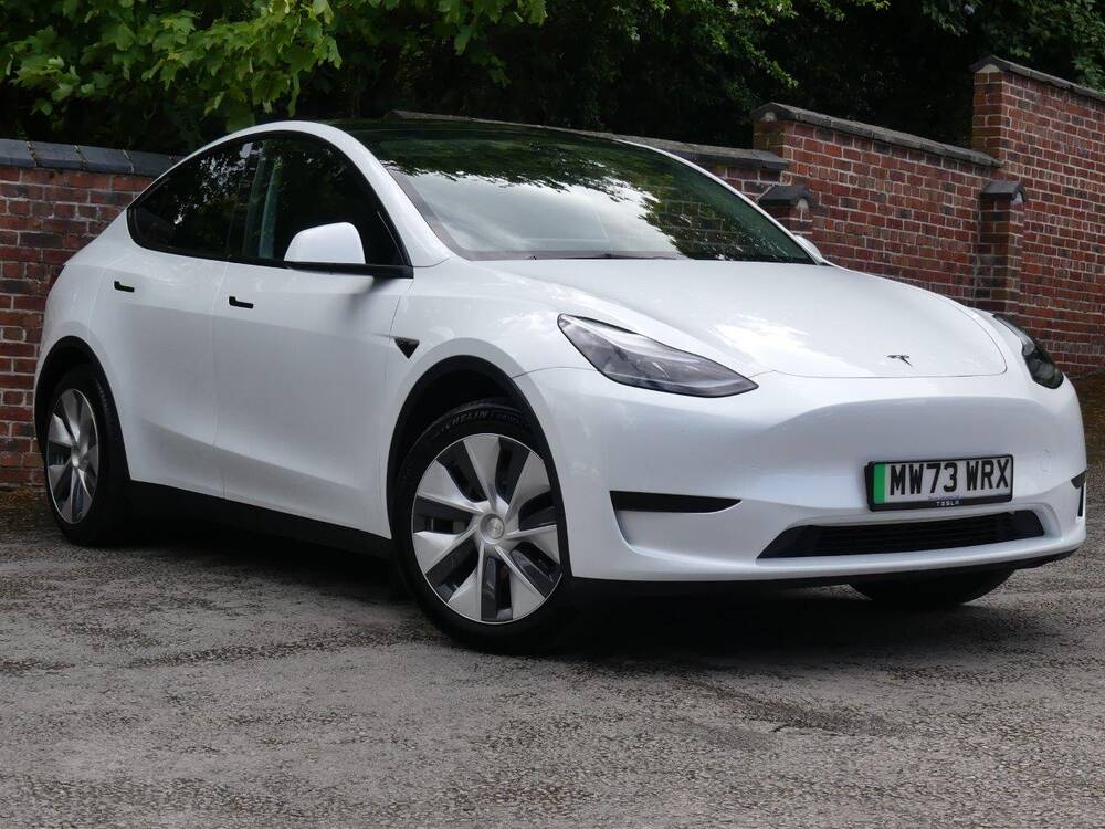 Tesla Model Y 73/23 RWD