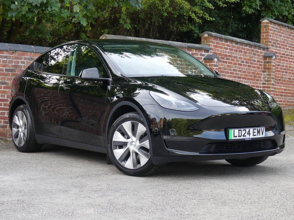 Tesla Model Y 24/24 AWD Long Range
